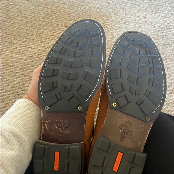 EUC Cole Haan Nike Air Chelsea boots - Picture 4 of 5